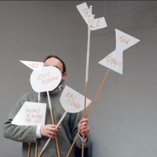 Invitations, ateliers et résidence