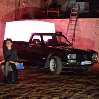 Performance — au ras des comètes