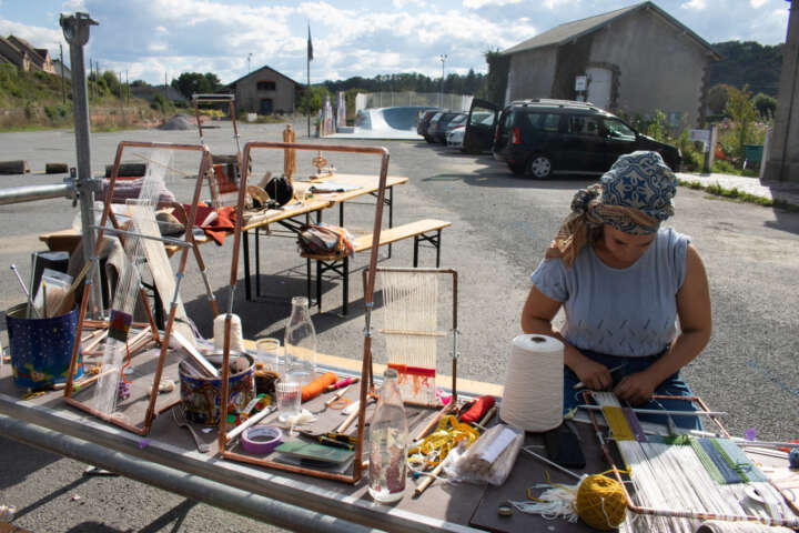 Quartier rouge - Araignées sociales zone - Clara Salomon expérimente une technique à partir du tissage à quatre lisières