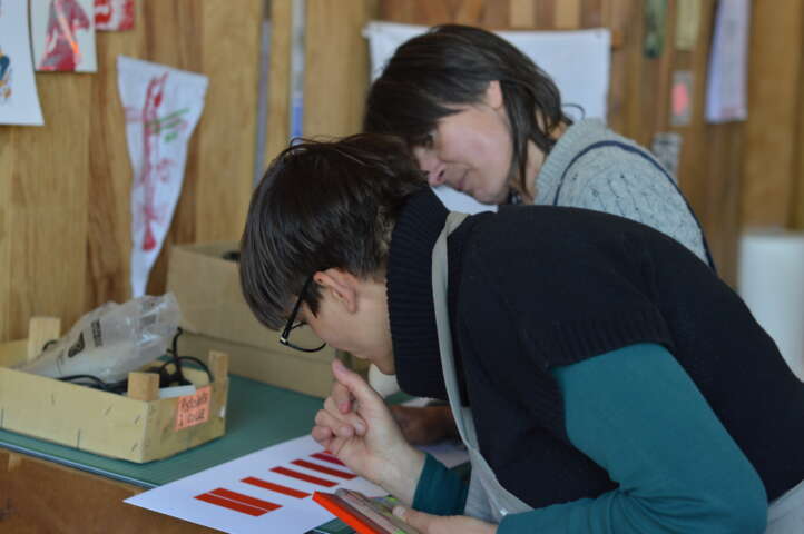 Quartier rouge - Eclipse  - Vue de l'atelier. Recherche pour éclipse, palette des couleurs.
