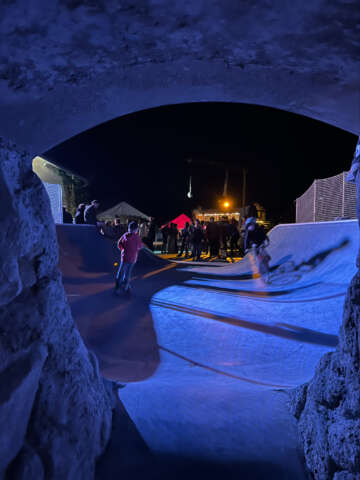 Quartier rouge - Playtime  - Bikers | Skate, les pratiques de la nuit sur le skatepark