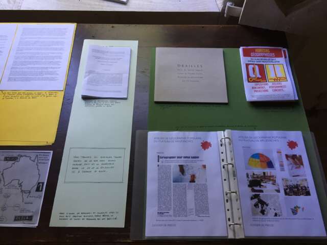 Quartier rouge - Horizons géographiques #1 - Exposition Horizons Géographiques du 14 au 29 juillet 2017 avec des œuvresde L’Atelier de Géographie Populaire du Plateau de Millevaches, Laurie-AnneEstaque, Till Roeskens et Olive Martin &amp; Patrick Bernier